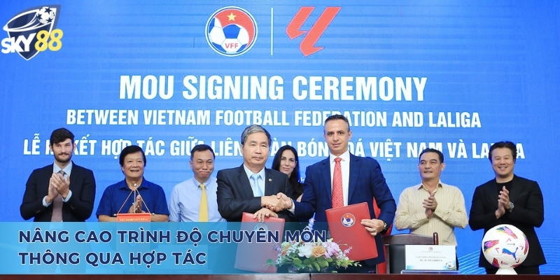 VFF Là Gì? Vai Trò Quan Trọng Đối Với Nền Bóng Đá Việt Nam Lý giải câu hỏi mục tiêu nâng cao trình độ chuyên môn của VFF là gì